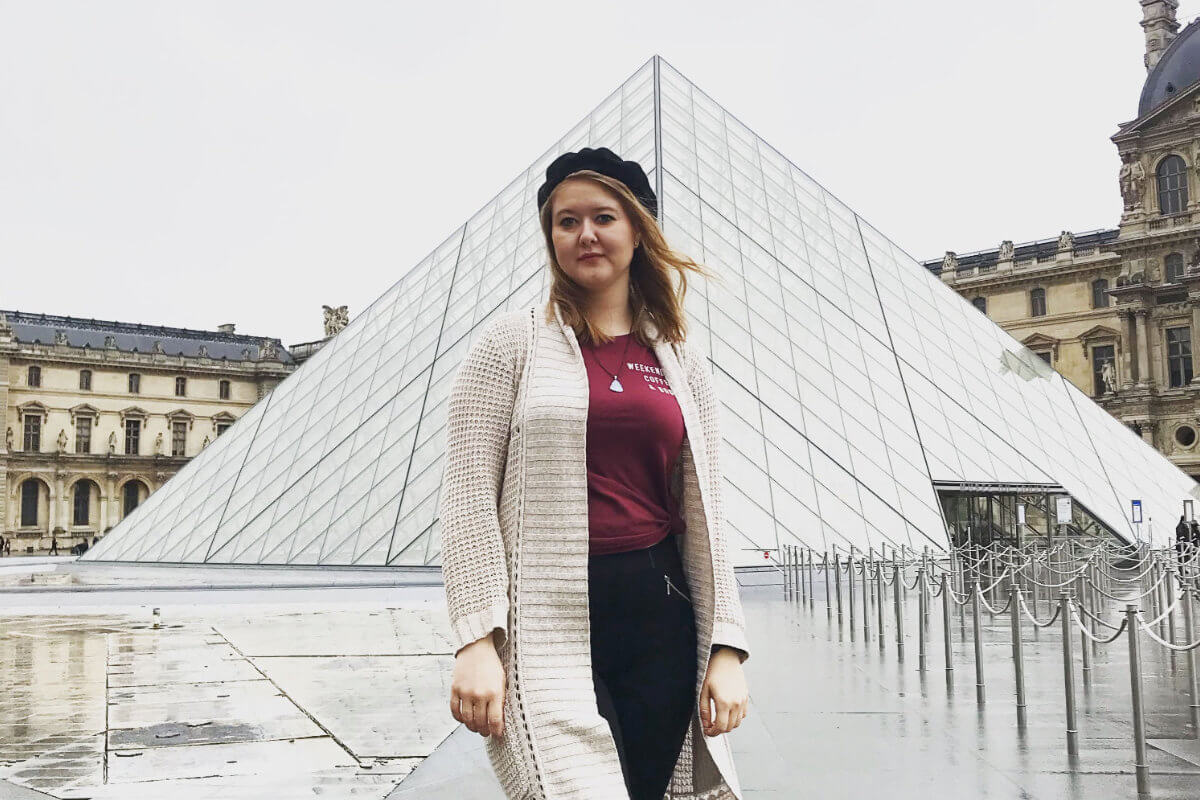 Meredith in front of the Louvre